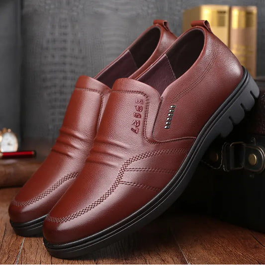 🔥👞【39-44】Pánské elegantní kožené boty pro volný čas, měkká podrážka, pohodlné a stylové