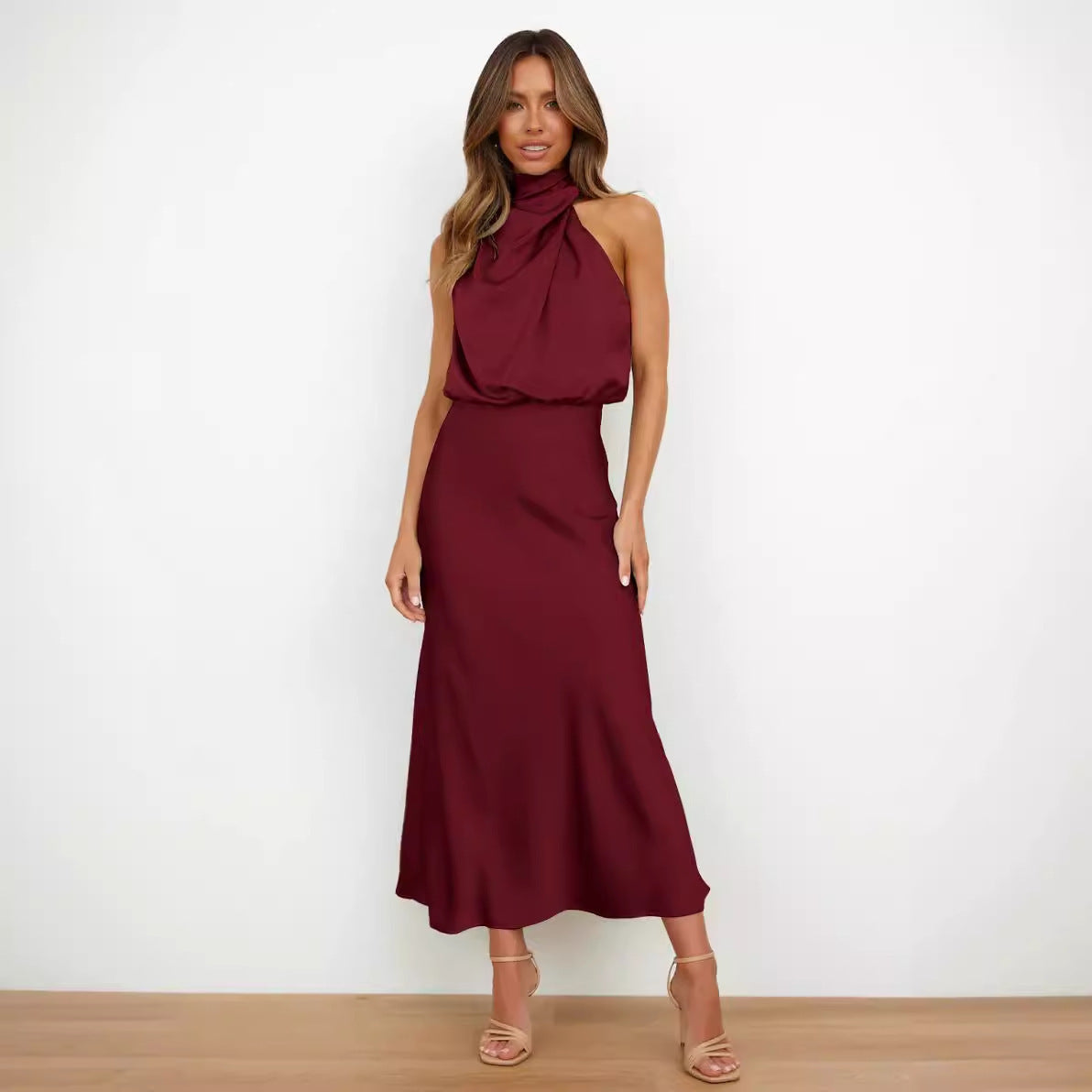 ✅ 【S–5XL Új nyári érkezés】Egyszínű szatén ujjatlan ruha — Stílusos, elegáns estélyi ruha