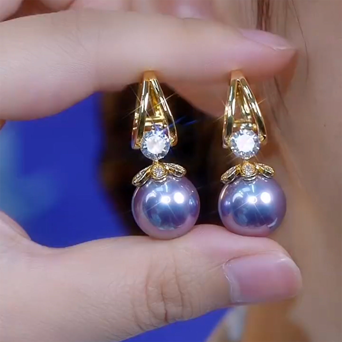 💋【Σετ 2 τεμαχίων】Σκουλαρίκια με μαργαριτάρια νέου στυλ του 2025 για γυναίκες