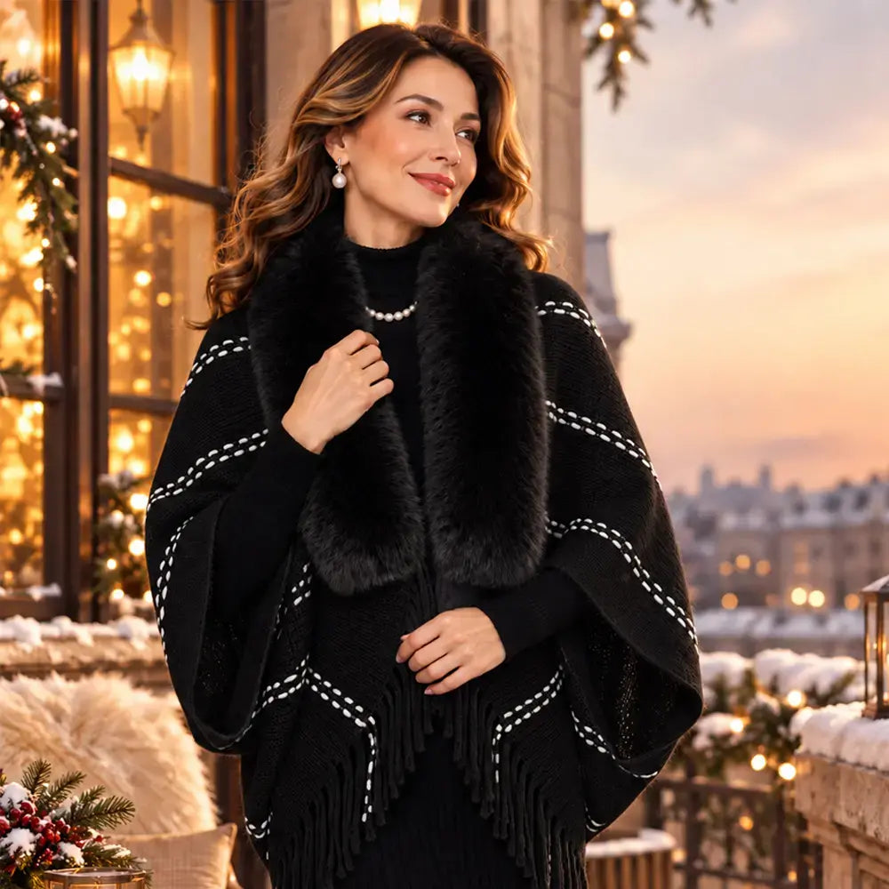 Pletené pončo s kožešinovým límcem a střapci 🧣 Elegantní, hřejivý přehoz pro ženy (podzim/zima) ❄️ Univerzální a pohodlný kousek volnějšího střihu, který lichotí postavě ✨