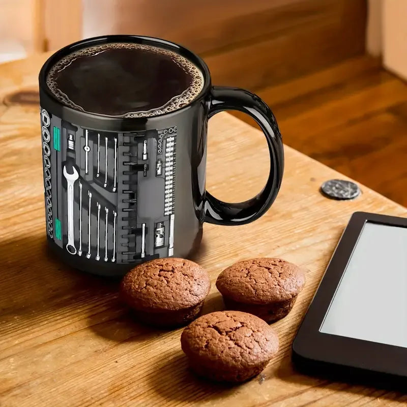 🛠️🔥☕Unikátny 3D hrnček na kávu s náradím pre mechanikov