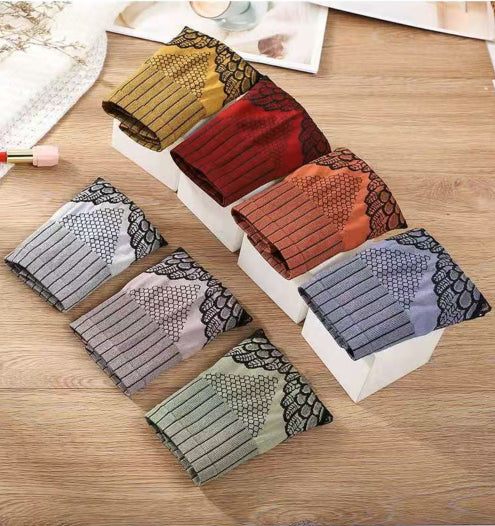 🥰【7 kusov】Dámske priedušné nohavice v tvare trojuholníka, s grafénovou spodnou časťou, s vyvýšenou spodnou časťou